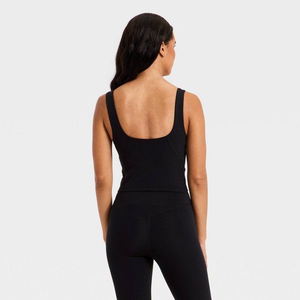 Top deportivo de cuello cuadrado y corte ultra corto para mujer - All In Motion™ 2