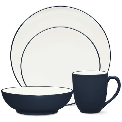 Noritake Colorwave 4-Piece Coupe Place Setting