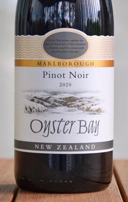 Oyster Bay Pinot Noir / 750 ml - Marketview Liquor