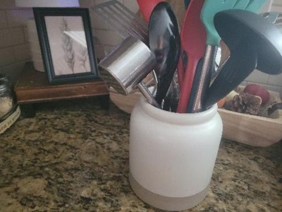 Cream Black Checker Terracotta Utensil Holder – Artisan Variety