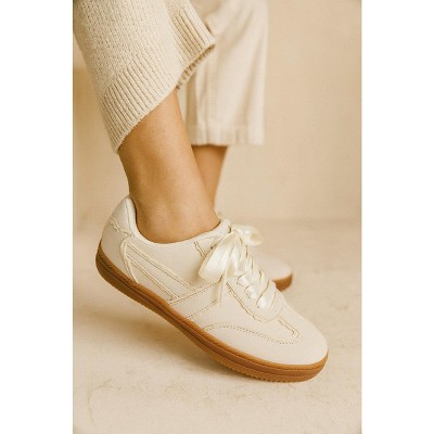Женские кроссовки Outwoods Womens Giana 6 Suede Sneaker with Ruffle Look Detail and Silk Laces, Cream (9) — фото 5