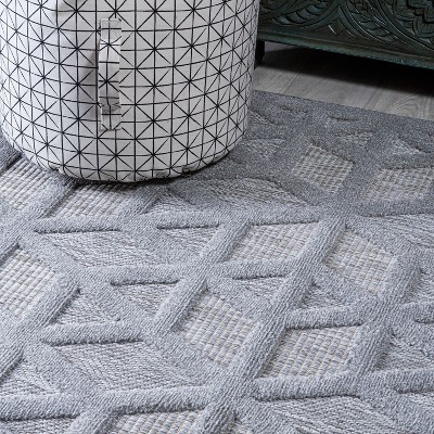 Light Gray Geometric Indoor/Outdoor Area Rug