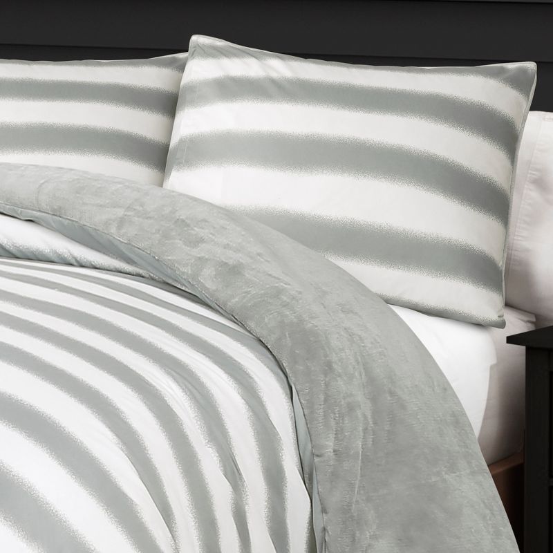 Plush Stripe Comforter Set Gray - Lush Décor, 4 of 9