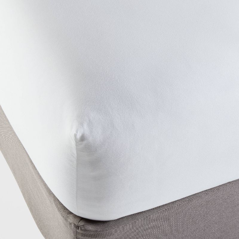 Easy Care Fitted Sheet - Room Essentials™, 1 of 5