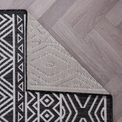 Black Geometric Flat Woven 8' x 10' Indoor/Outdoor Rug
