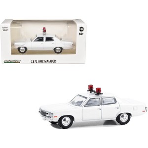 1971 AMC Matador Police Car White with Light Bar "Hot Pursuit - Hobby Exclusive" Series 1/64 Diecast Model Car by Greenlight - 1 of 3
