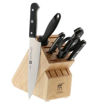 ZWILLING Twin Signature 15-Piece German Knife Set with Block, Razor-Sharp,  Made in Company-Owned German Factory with Special Formula Steel perfected