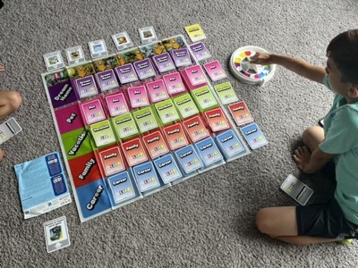 The Game of Life, Giant Edition Board Game for Kids Ages 8 and up