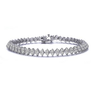 Guili Sterling Silver Heart Shaped Clear Cubic Zirconia Tennis Bracelet, Stunning Design with Sparkling Stones for a Romantic, Elegant Look - 1 of 3