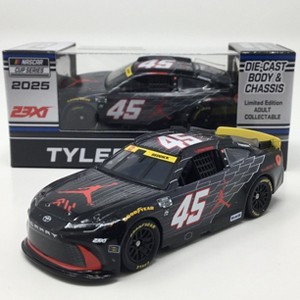 ヒョウと虎のセット　ジョナサン アドラー　現地調達 トレイ Tyler Reddick 2025 Jordan Brand AJ40 1:64 Diecast : Target