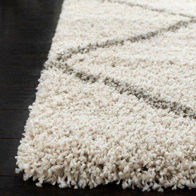 Ivory and Grey Diamond Shag 5' x 7' Area Rug