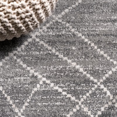 Gray Diamond Reversible Synthetic Runner Rug, 2'x8'