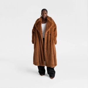 KBB by KAHLANA Women's 'The Oversized Faux Fur Trench Coat' - Teddy Brown - 1 of 2