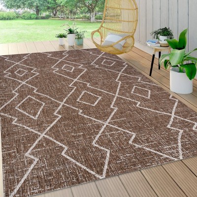 Carwa  Diamond Trellis Indoor/Outdoor Area Rug - JONATHAN Y