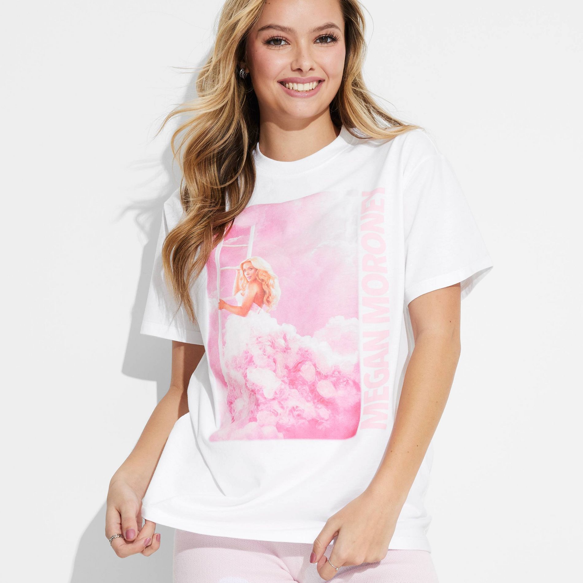 Women's Megan Moroney Cloud 9 Oversized Short Sleeve Graphic T-Shirt - White XXS