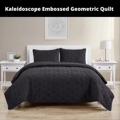 Gray Full Microfiber Reversible Geometric Quilt Set