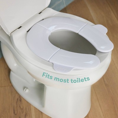 Foldable White Plastic Travel Potty Training Seat with Bag