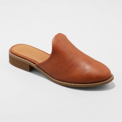 Brown leather hot sale mule shoes