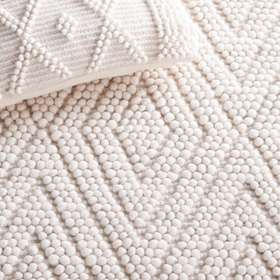 Ivory Handwoven Wool 4' x 6' Rectangular Area Rug