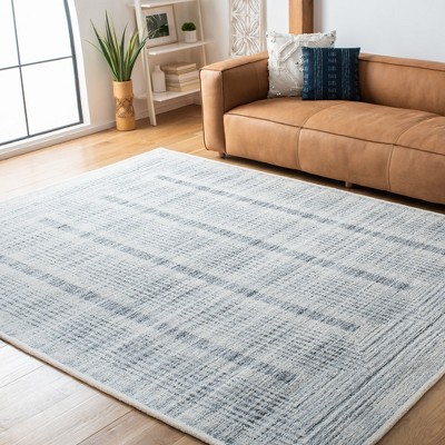 Gray Hand-Tufted Wool and Synthetic 6' x 9' Area Rug