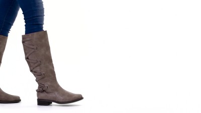 JOURNEE COLLECTION Womens Chestnut Beige Vega Round Toe Block Heel Riding Boot