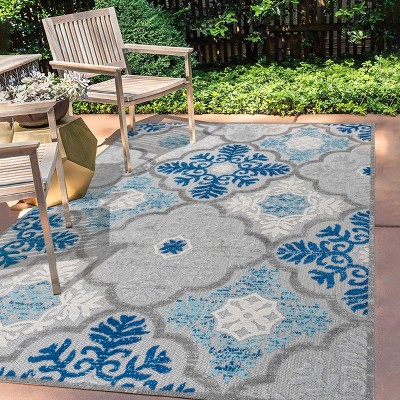 Lucena Modern Medallion High-Low Indoor/Outdoor Area Rug - JONATHAN Y