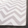 Dhurries DHU557 Hand Woven Flat Weave Indoor Rugs - Safavieh - 3 of 4