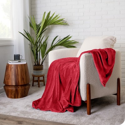 Luxurious King-Sized Red Microplush Fleece Throw Blanket