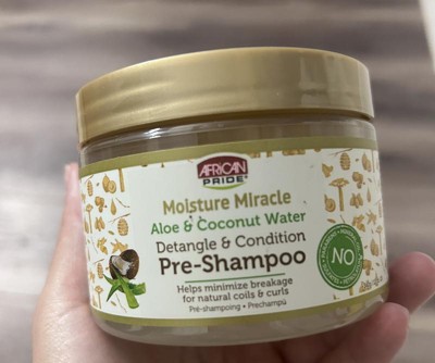 African Pride Moisture Miracle - Pre-champú de aloe y agua de coco, ayuda a  minimizar la rotura del cabello para bobinas y rizos naturales, desenreda