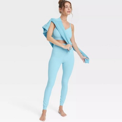 Women’s Reebok core 10 leggings with mesh cutouts! semi orange flare size  medium