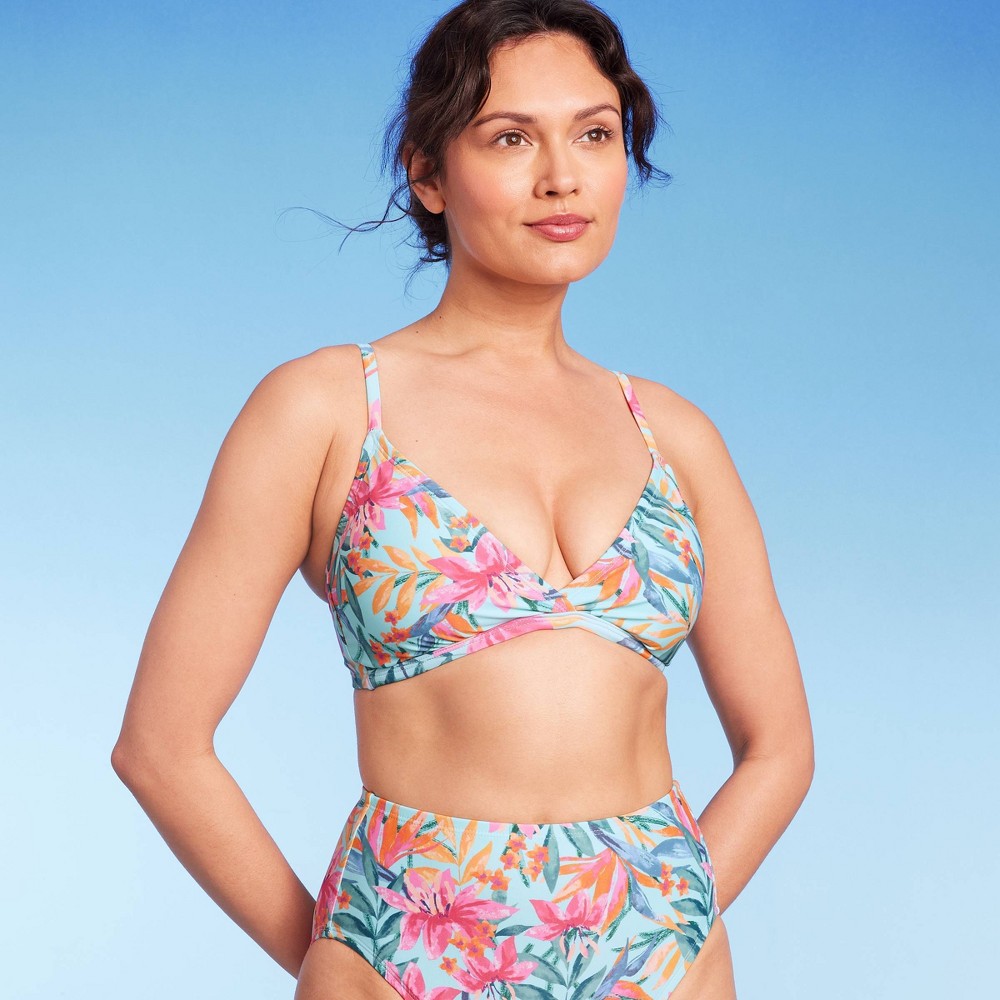Size Medium Women's Tropical Print Crossover Triangle Bikini Top - Kona Sol™ Multi 