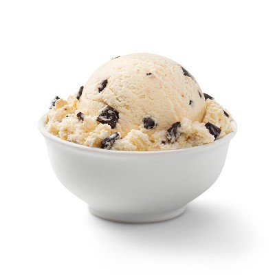 Chocolate Chip Ice Cream - 1.5qt - Favorite Day™
