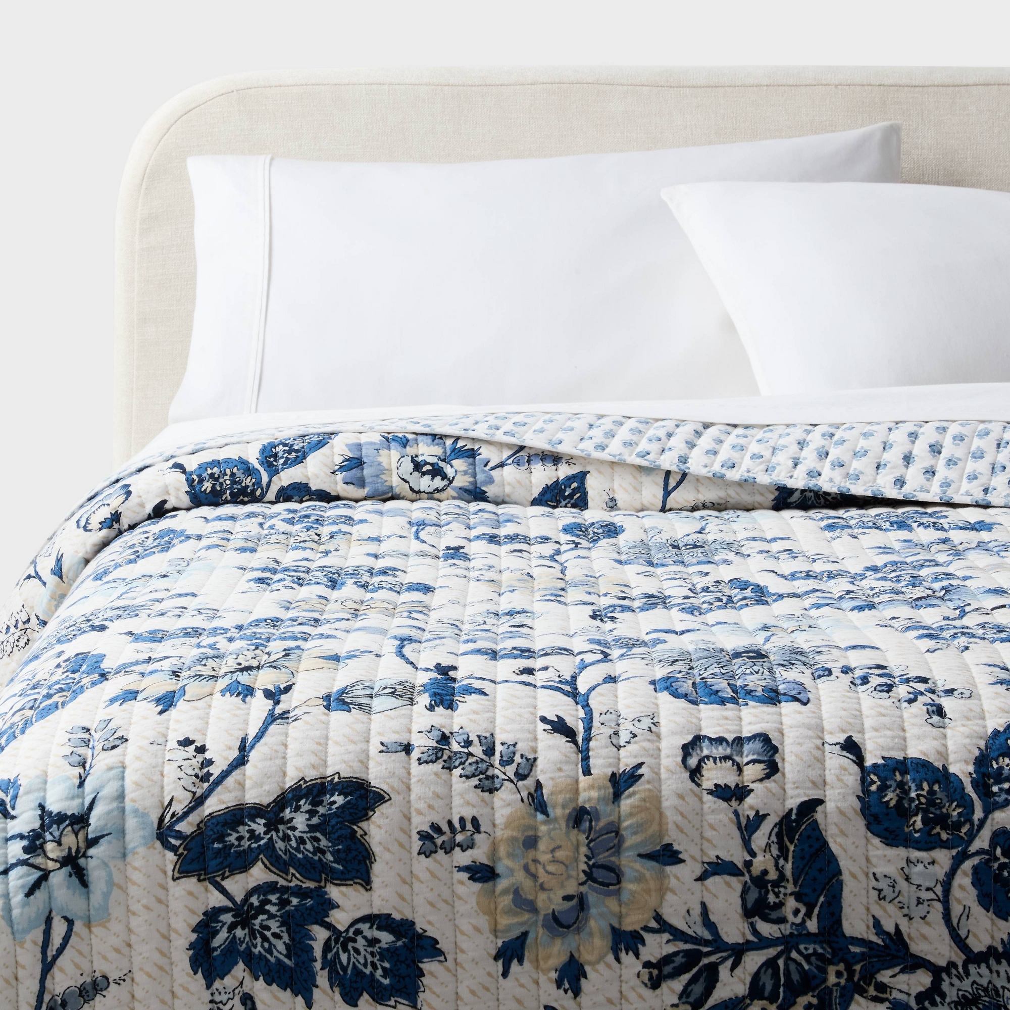 King-Sized Large Scale Printed Floral Gauze Reversible Quilt Blue - Threshold™
