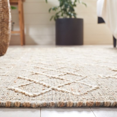 Handmade Ivory Cotton Round Non-slip Rug, 3' x 5'