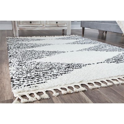 Heath White and Black Diamond Shag Synthetic Area Rug, 8' x 10'
