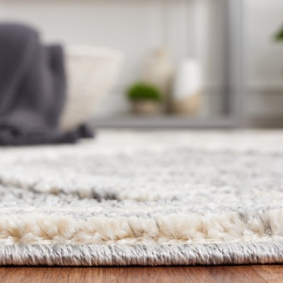 Gray Geometric 4' x 6' Tufted Shag Rug