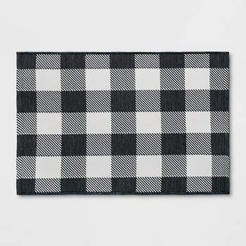 2'x3' Washable Reversible Scatter Indoor/Outdoor Accent Rug Black/White - Threshold™