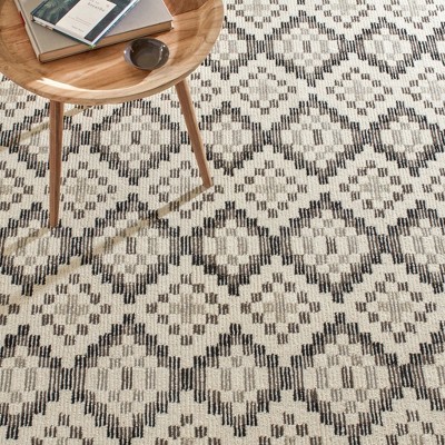 Black and Gray Geometric Hand Tufted Wool Rug, 2' x 3'