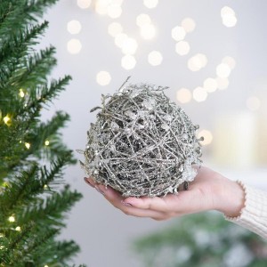NAYSAYE Party Decoration and Accessories Iced Leaf and Twig Hanging Ornament Set for Holiday Christmas, Silver, 4.5"*4.5"*0.3" - 1 of 4