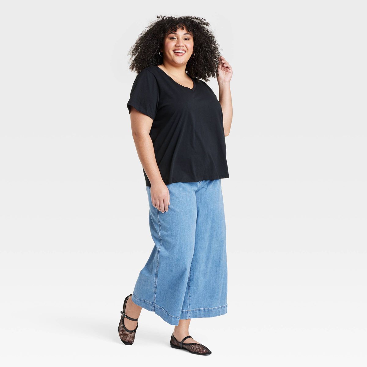Women's Short Sleeve V-Neck T-Shirt - Ava & Viv™ - thumbnail 3