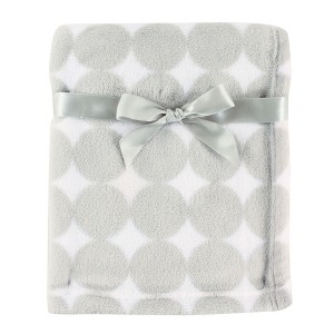 Luvable Friends Baby Coral Fleece Blanket, Gray Dot, One Size - 1 of 1