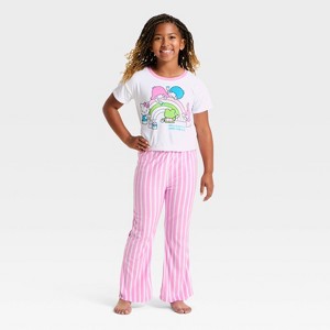 Girls' 2pc Hello Kitty and Friends T-Shirt and Pants Pajama Set