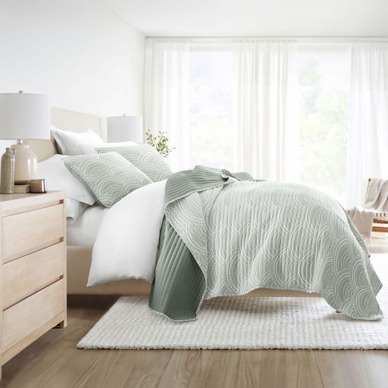 Luxury Lightweight Reversible Quilted Coverlet Set - Becky Cameron (Matching Shams Included), 5 of 20