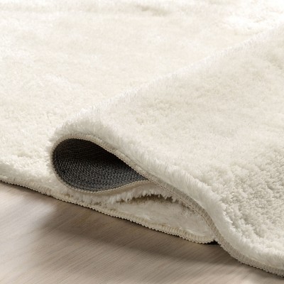 White 4' x 6' Solid Shag Machine Washable Area Rug