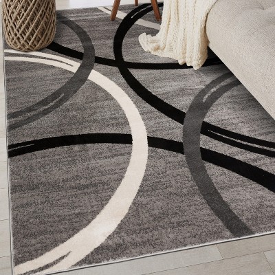 Reversible Gray Abstract Synthetic 5' x 7' Easy-Care Rug