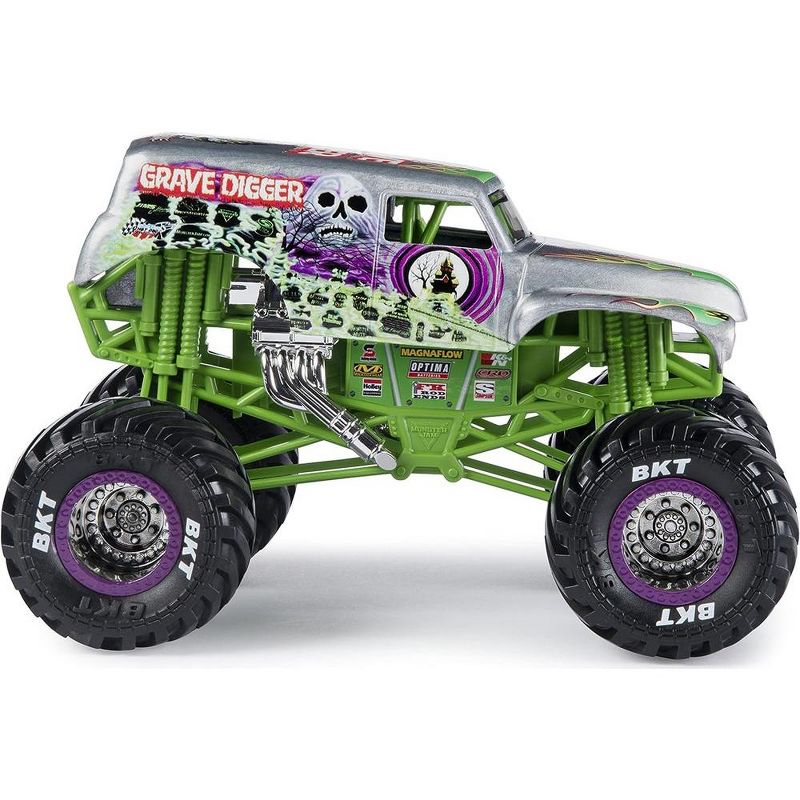 Monster Jam, Official Grave Digger Monster Truck, Die-Cast Vehicle, 1:24 Scale, 2 of 4