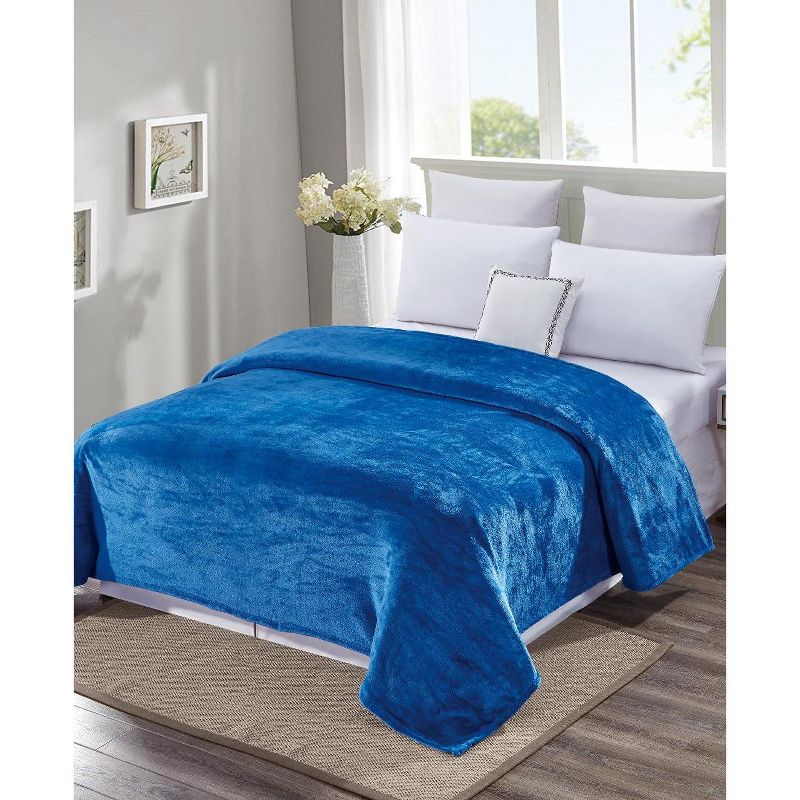 Super Plush Comfy Solid Microplush Blanket, 1 of 5