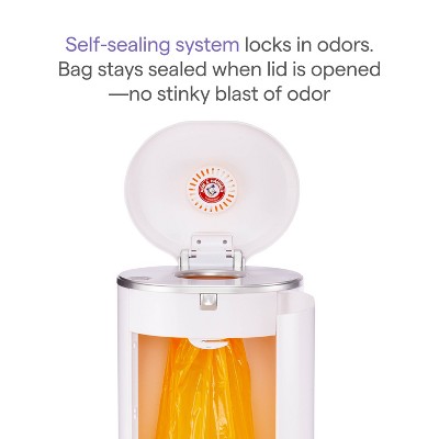 Munchkin STEP Diaper Pail, Powered by Arm & Hammer