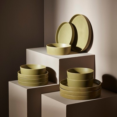 Green Ceramic 16-Piece Dinnerware Set with Embossed Detailing