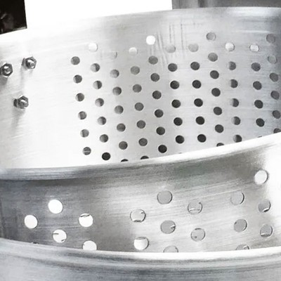 Bayou Classic 14 Quart Silver Aluminum Fry Pot with Basket